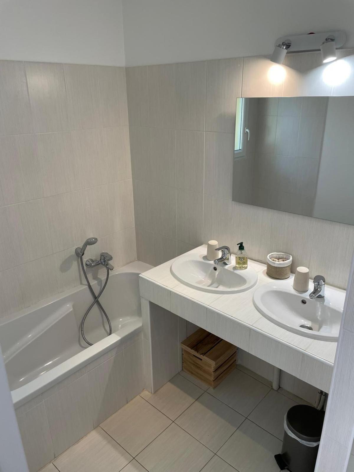 Les Marguerites Bed & Breakfast Vers Pont du Gard Luaran gambar
